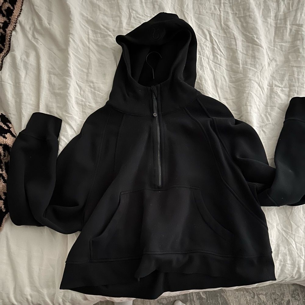 Lululemon quarter zip scuba crop